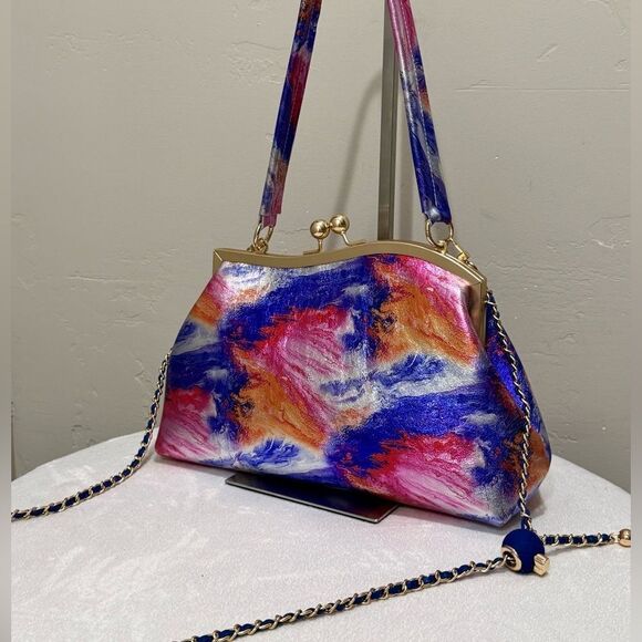 Iridescent Genuine Leather Handmade Kisslock Wave Shaped Clutch/Crossbody - Picture 3 of 14